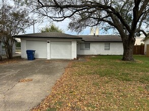 Building Photo - 1115 Westmoreland Dr