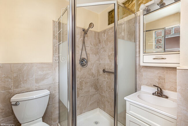 Building Photo - 3619 W 120th St