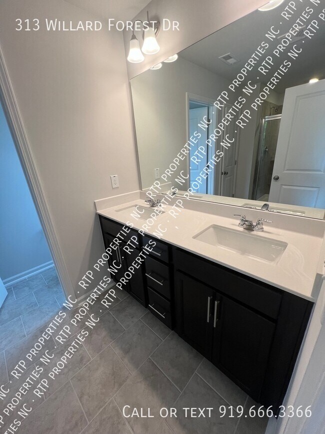 Building Photo - 313 Willard Forest Dr, Wendell, NC 27591