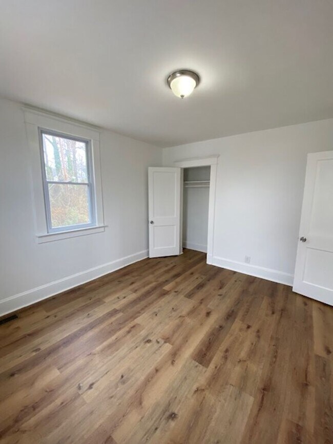 Building Photo - Gorgeous Parkville 3bd/3ba with 4th bd in Fin Bsmt. CAC! W/D! More! Available 5/15