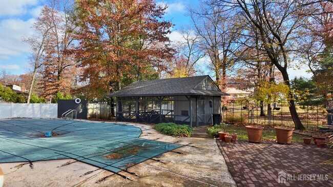 Building Photo - 221 Wyckoff Ave