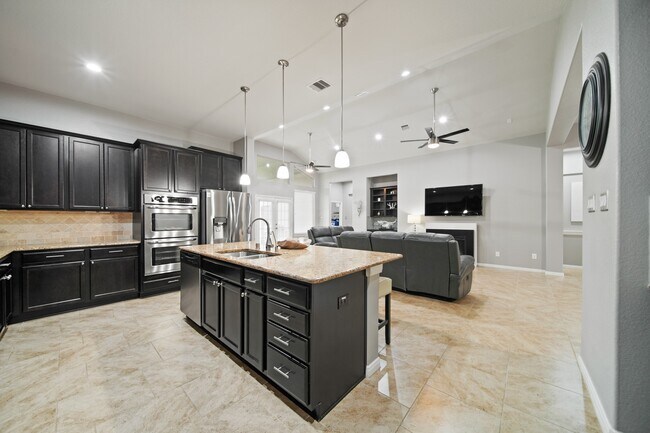 Building Photo - 6614 Sterling Shores Ln
