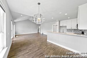 Building Photo - 950 Paradise Dr