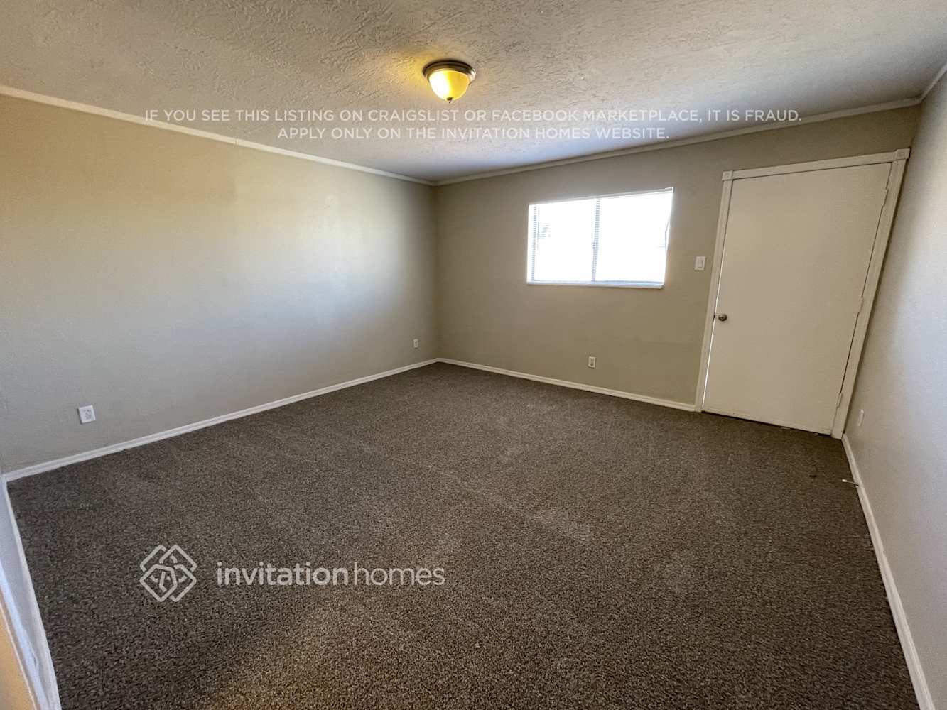 Building Photo - 3416 W Poinsettia Dr
