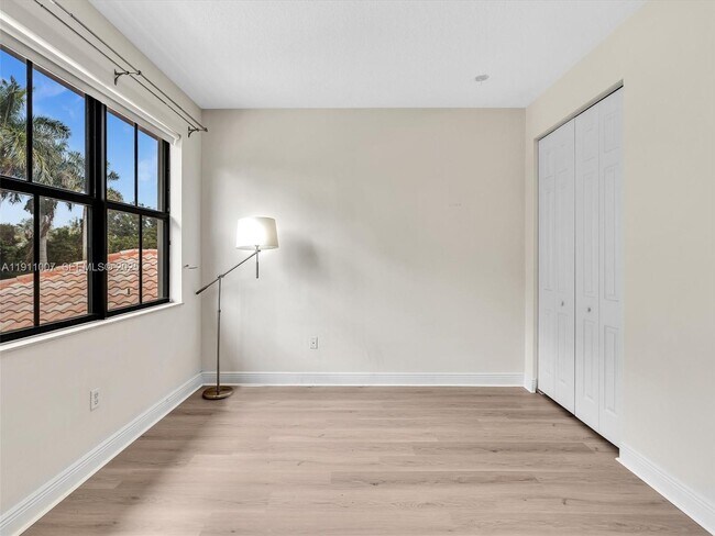 Building Photo - 3752 NW 85th Terrace