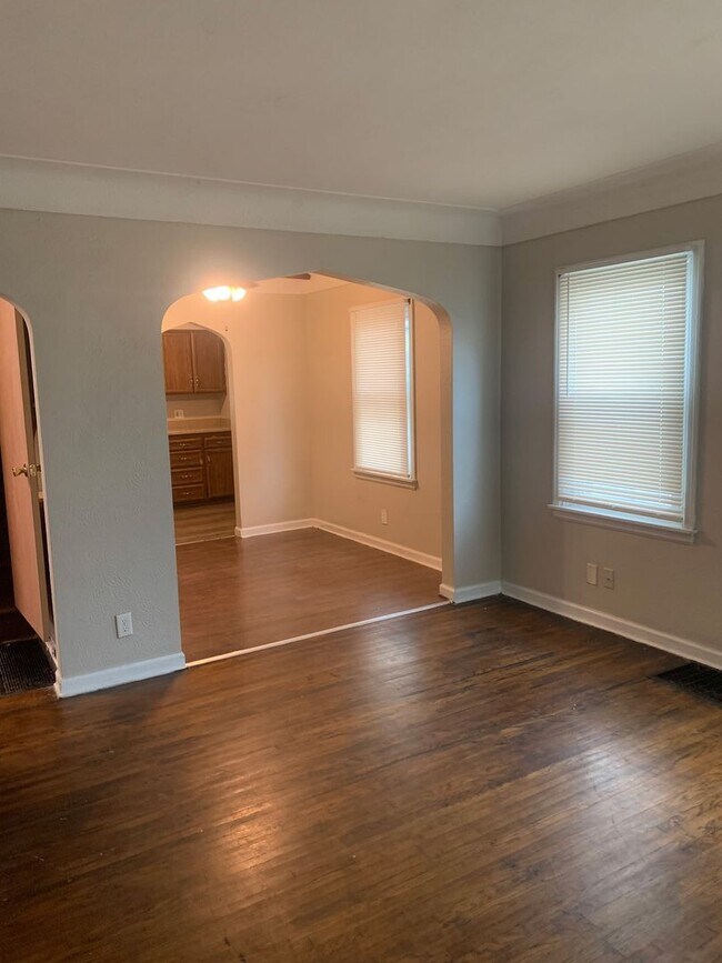Building Photo - 4239 Asbury Dr