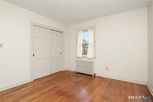 Building Photo - 501 Lambert Rd