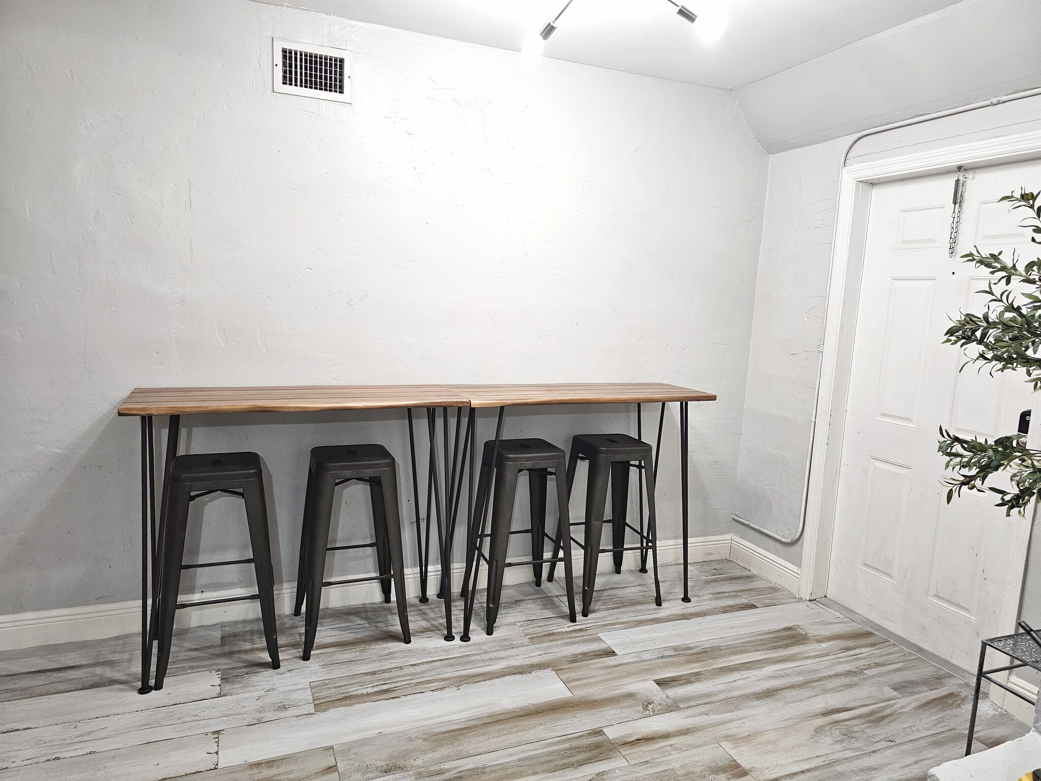 Building Photo - 6115 SW 38th St