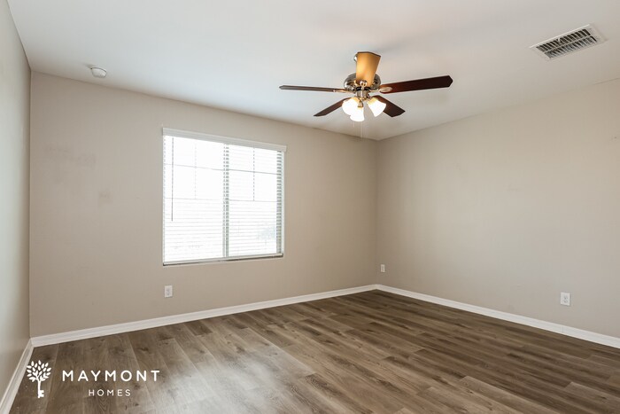 Building Photo - 8126 W Agora Ln