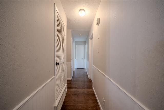 Building Photo - 807 Eastcliff Dr