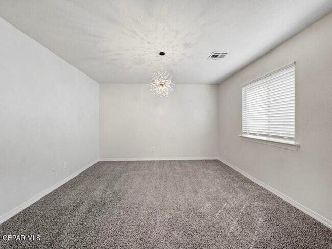Building Photo - 12583 Clocker Dr