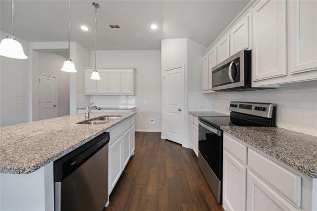 Building Photo - 4205 Cordata Dr