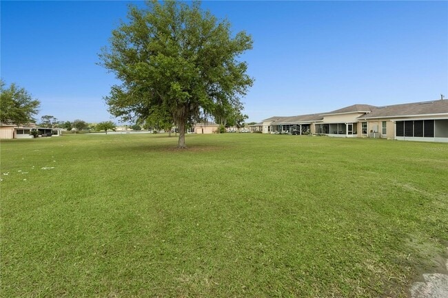 Building Photo - 3821 Club Cir