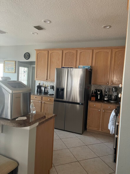 Building Photo - 1555 Harrier Dr