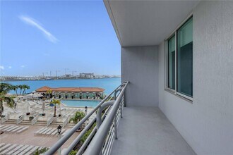 Building Photo - 335 S Biscayne Blvd