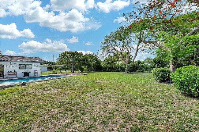 Building Photo - 6760 SW 144th St