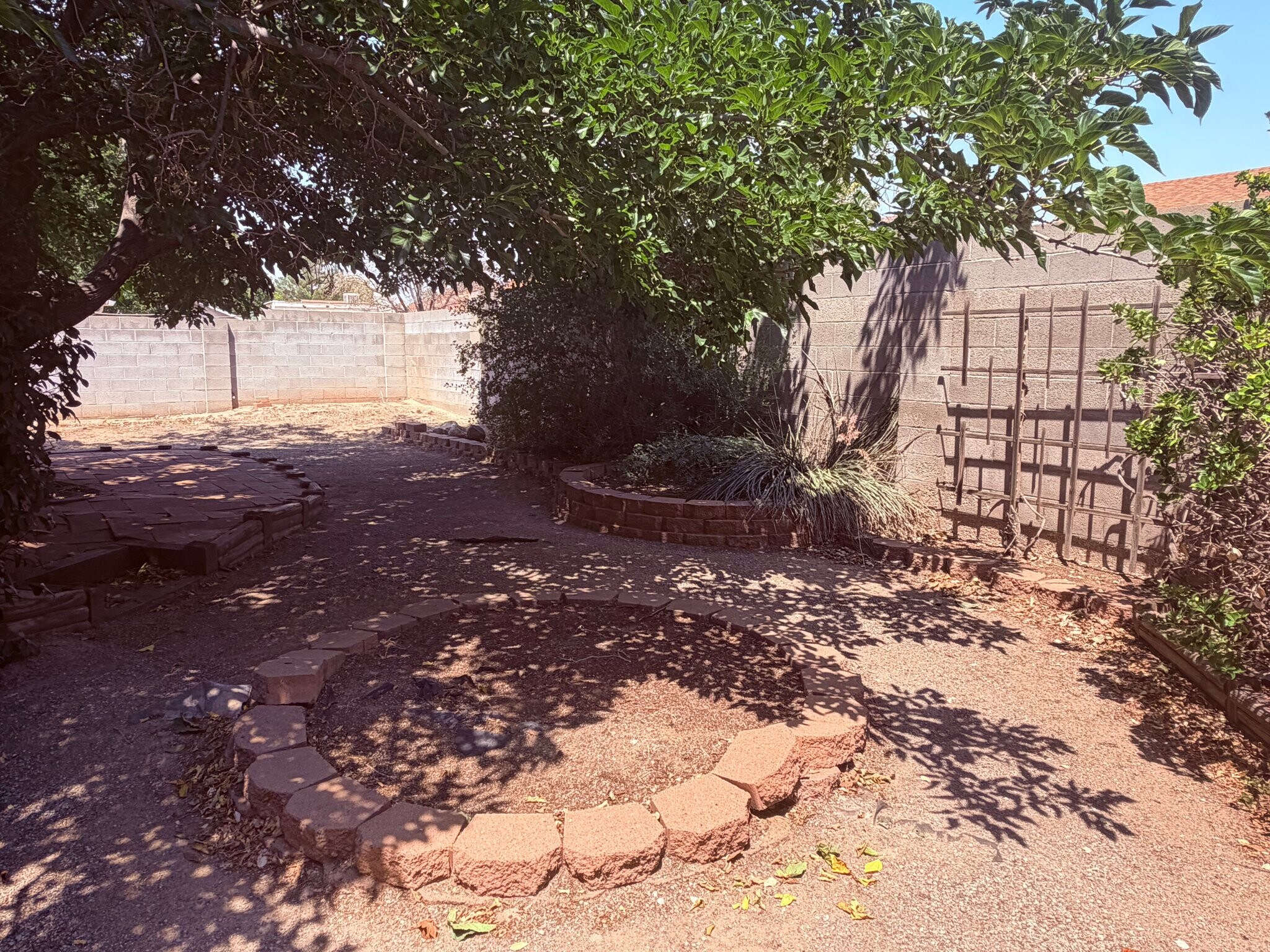 Building Photo - 5516 Cochiti Ct NW