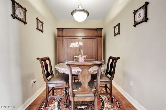 Building Photo - 150 S Las Vegas Blvd