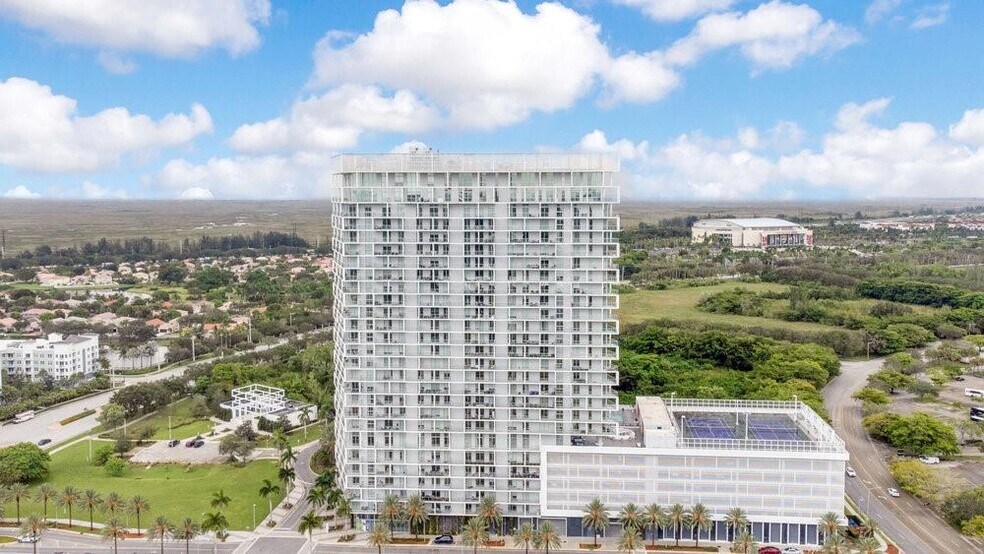 Building Photo - 2000 Metropica Way