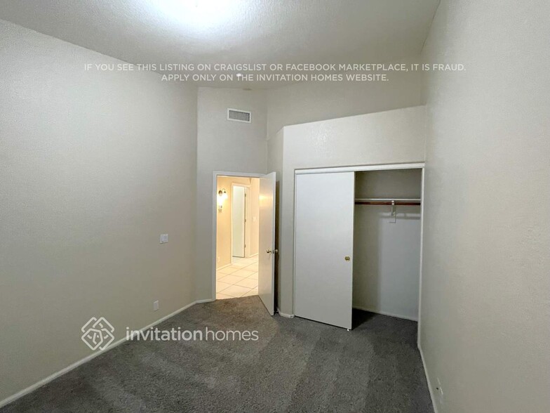 Building Photo - 11432 W Dana Ln
