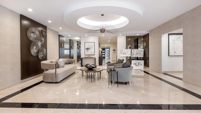 Building Photo - 901 E Camino Real