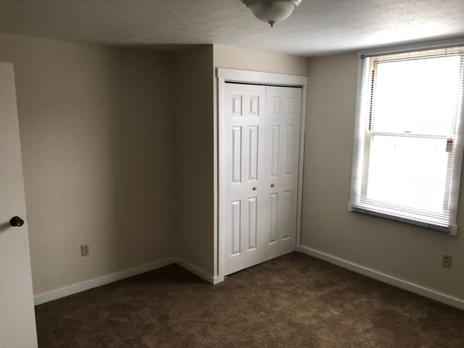 Building Photo - 31 Freeport St