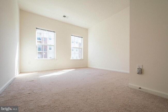 Building Photo - 7559 Stoney Run Dr