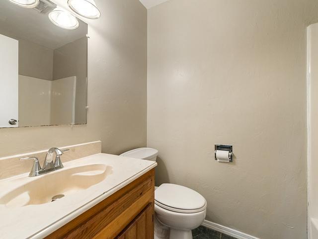 Building Photo - Eastham Ln #B