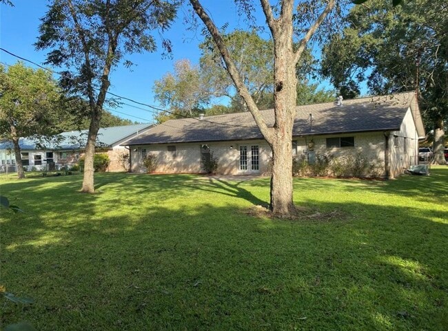Building Photo - 1116 Frances Dr