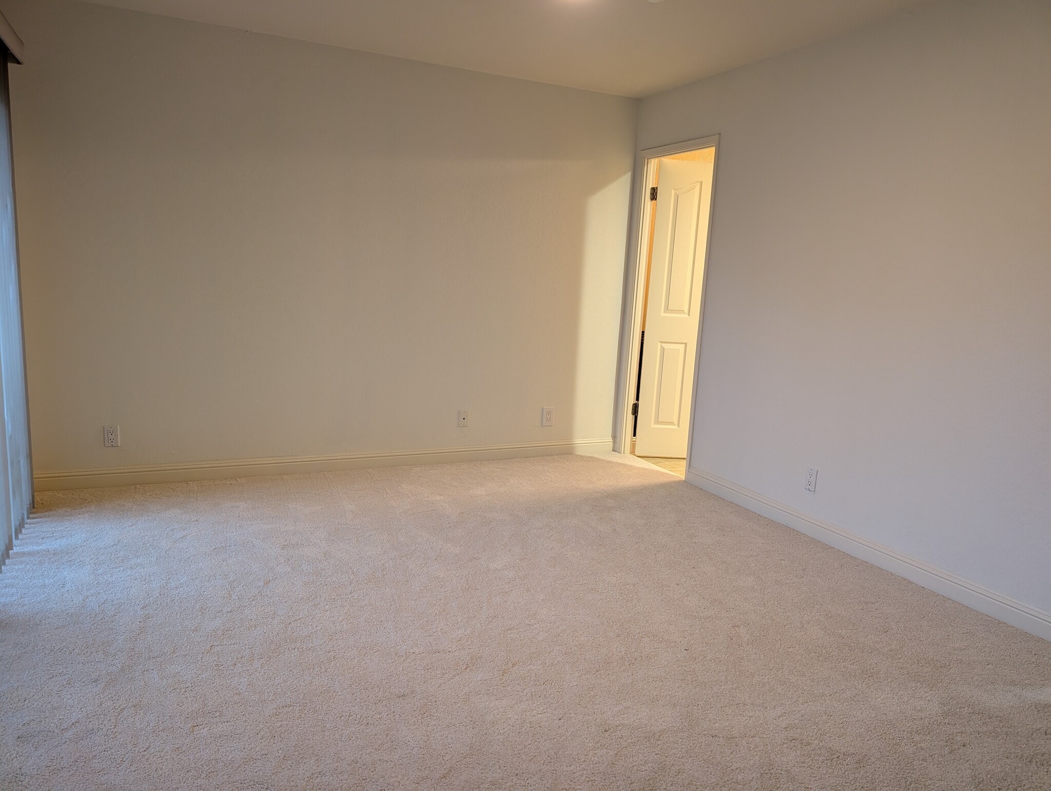 Building Photo - 1952 Pomar Way