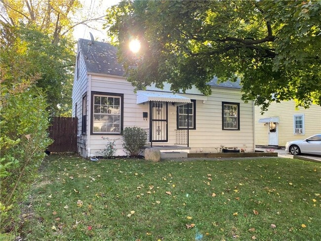 Building Photo - 1181 Hilltop Dr