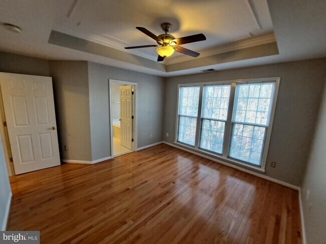 Building Photo - 7738 Heritage Woods Way