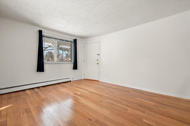 Building Photo - 603 Gott St