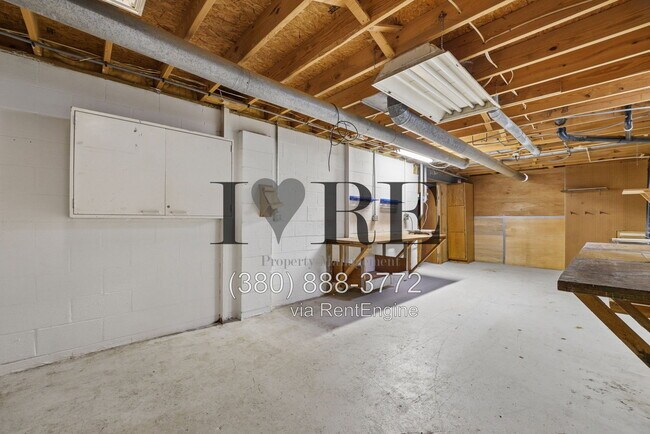 Building Photo - 358 Belle Haven Pkwy