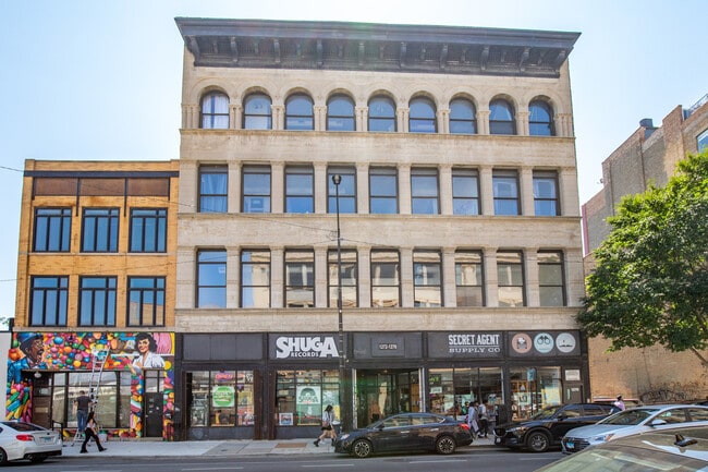 Primary Photo - 1278 N Milwaukee Ave