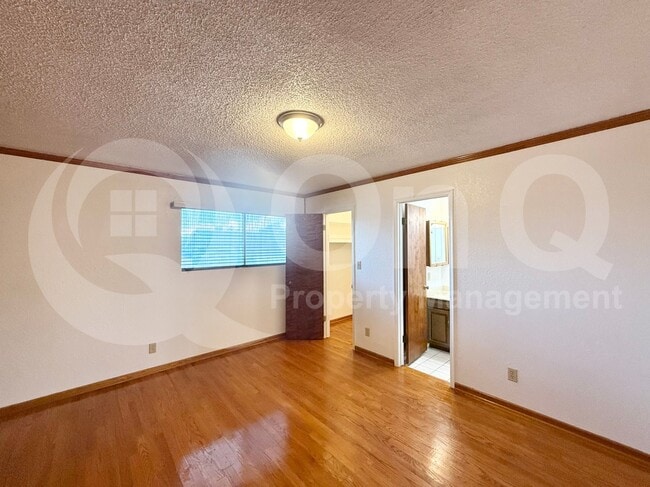 Building Photo - 2519 E Fairfield St