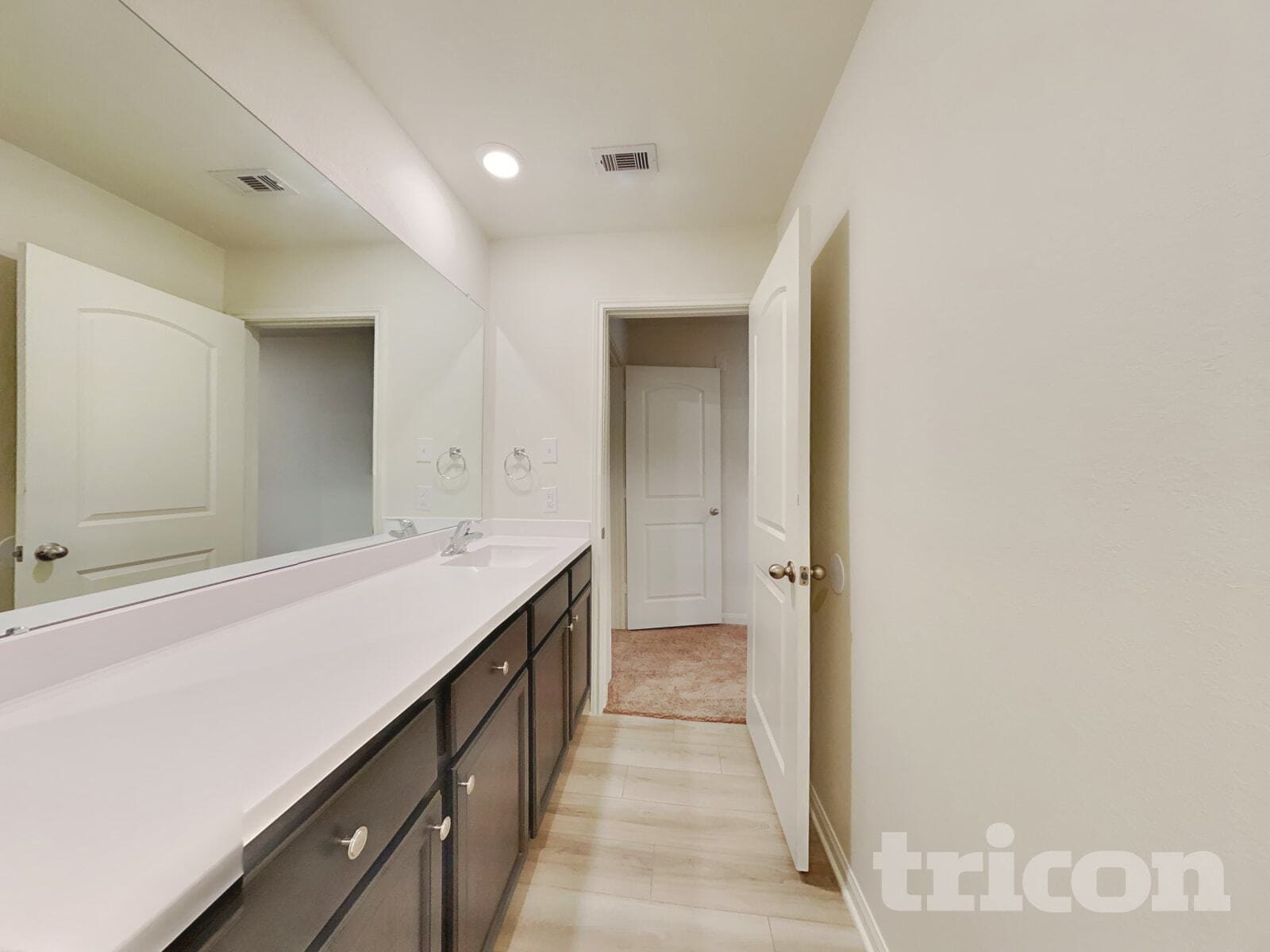 Building Photo - 23048 Shakespeare Dr