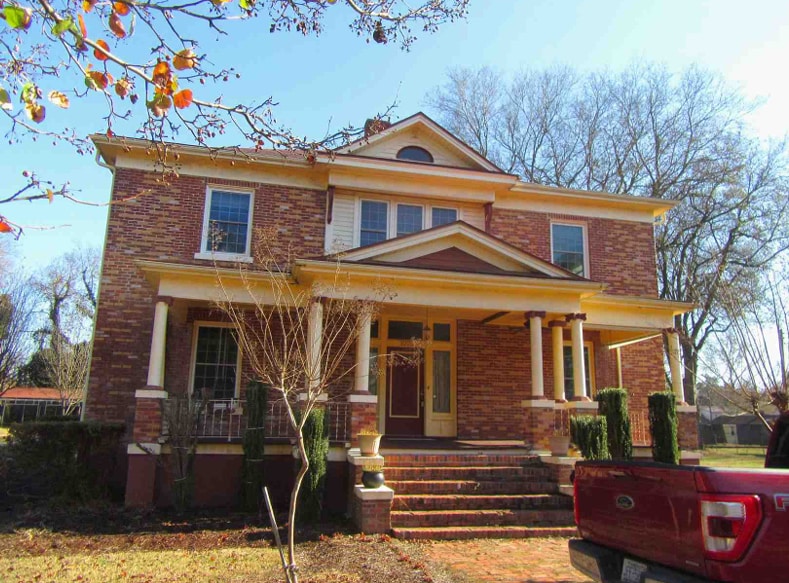 Front of house - 1029 Washington Ave