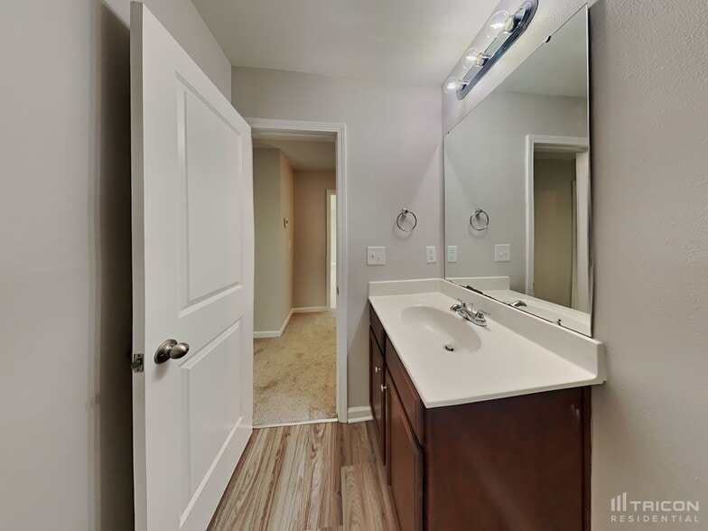 Building Photo - 3832 Hope Marian St