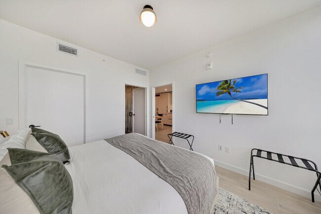 Building Photo - 40 NW 3rd St