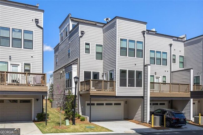 Building Photo - 2145 Burnside Dr NW