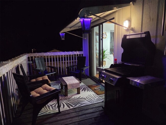 Building Photo - 1866 9th Pl