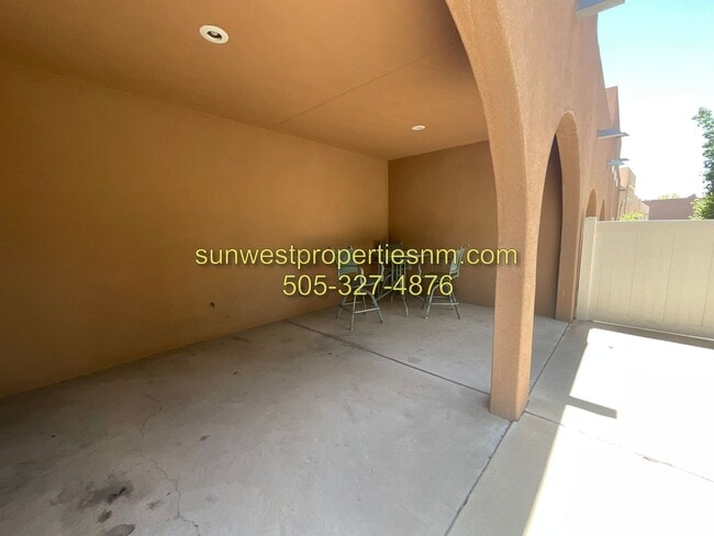 Building Photo - 3 Bedroom, 2 Bathroom Condo with 2 Car Gar...