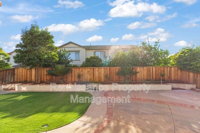 Building Photo - 785 Ellerbrook St