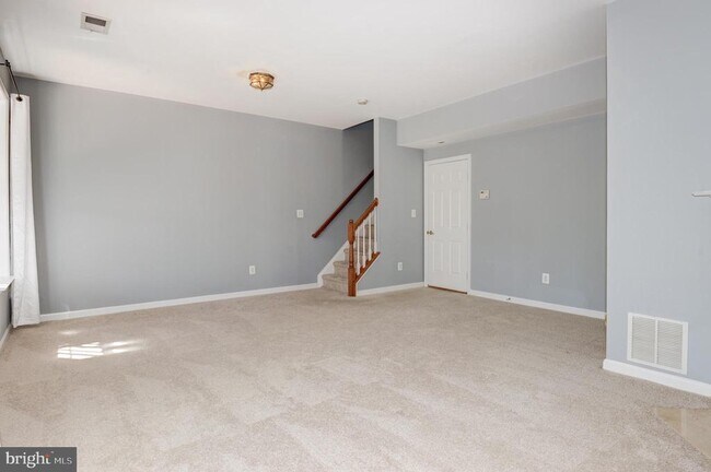 Building Photo - 18818 Silverwood Terrace