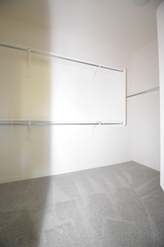 Building Photo - Beautiful single level 4 bedroom 2.5 bath Gilbert home.