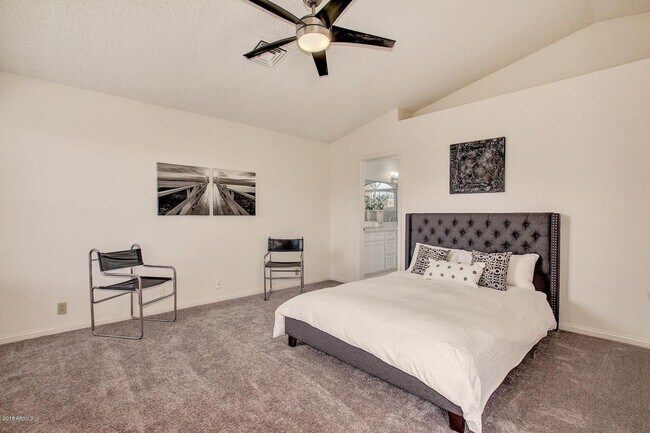Building Photo - 4435 E Amberwood Dr