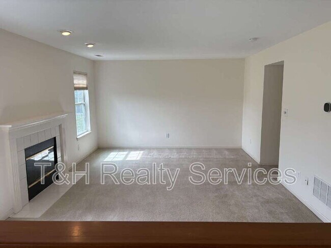 Building Photo - 4209 Manasota Ct