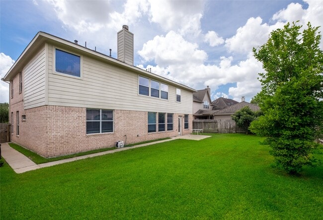 Building Photo - 26114 Sandersgate Ln
