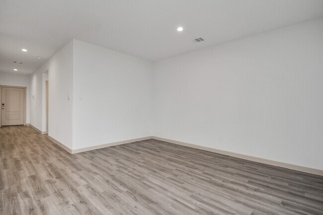 Building Photo - 7810 Brumbly Ln